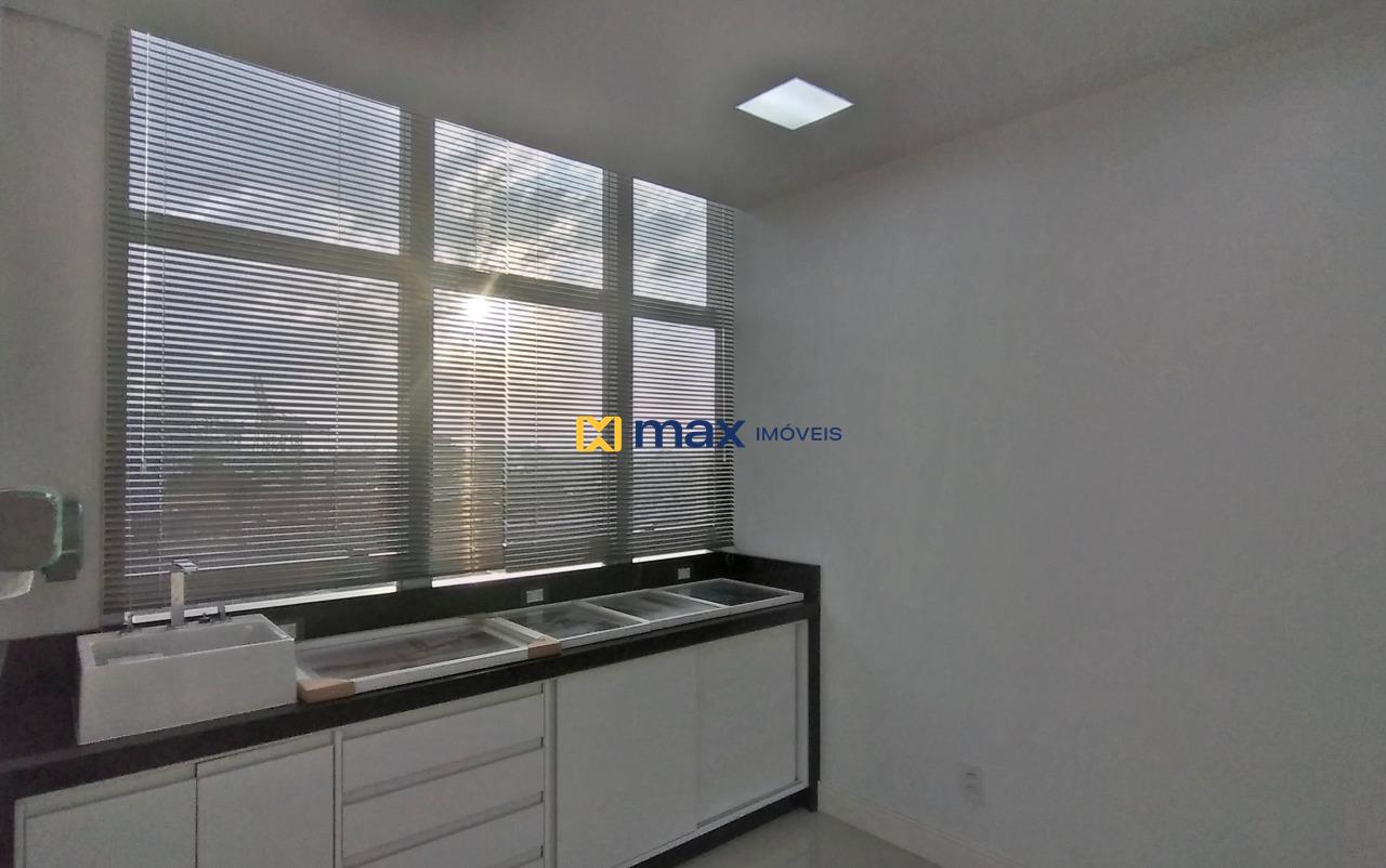 Sala à venda no Centro: 