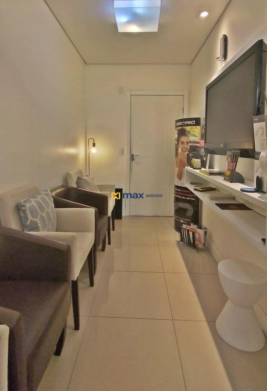 Sala à venda no Centro: 