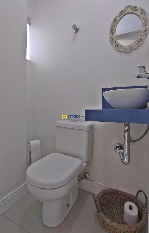 Sala à venda no Centro: 