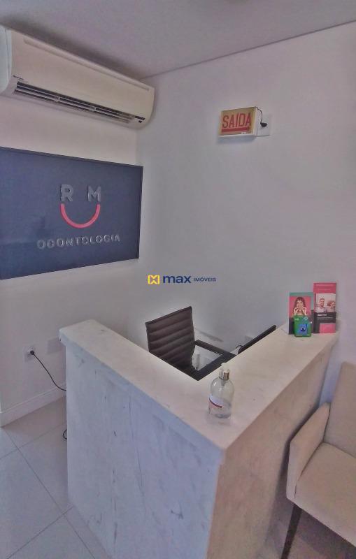 Sala à venda no Centro: 