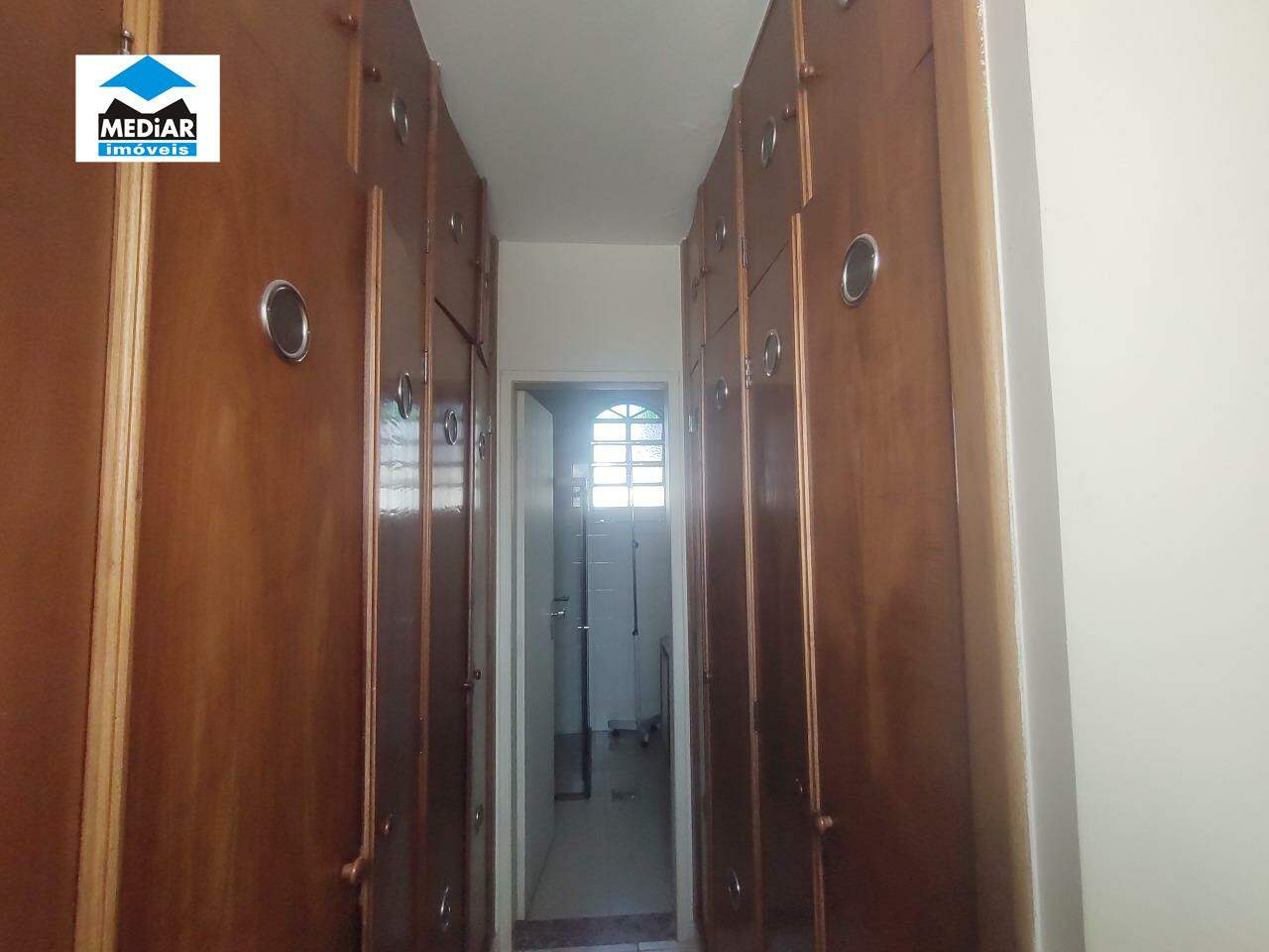 Casa à venda com 2 quartos, 130m² - Foto 12