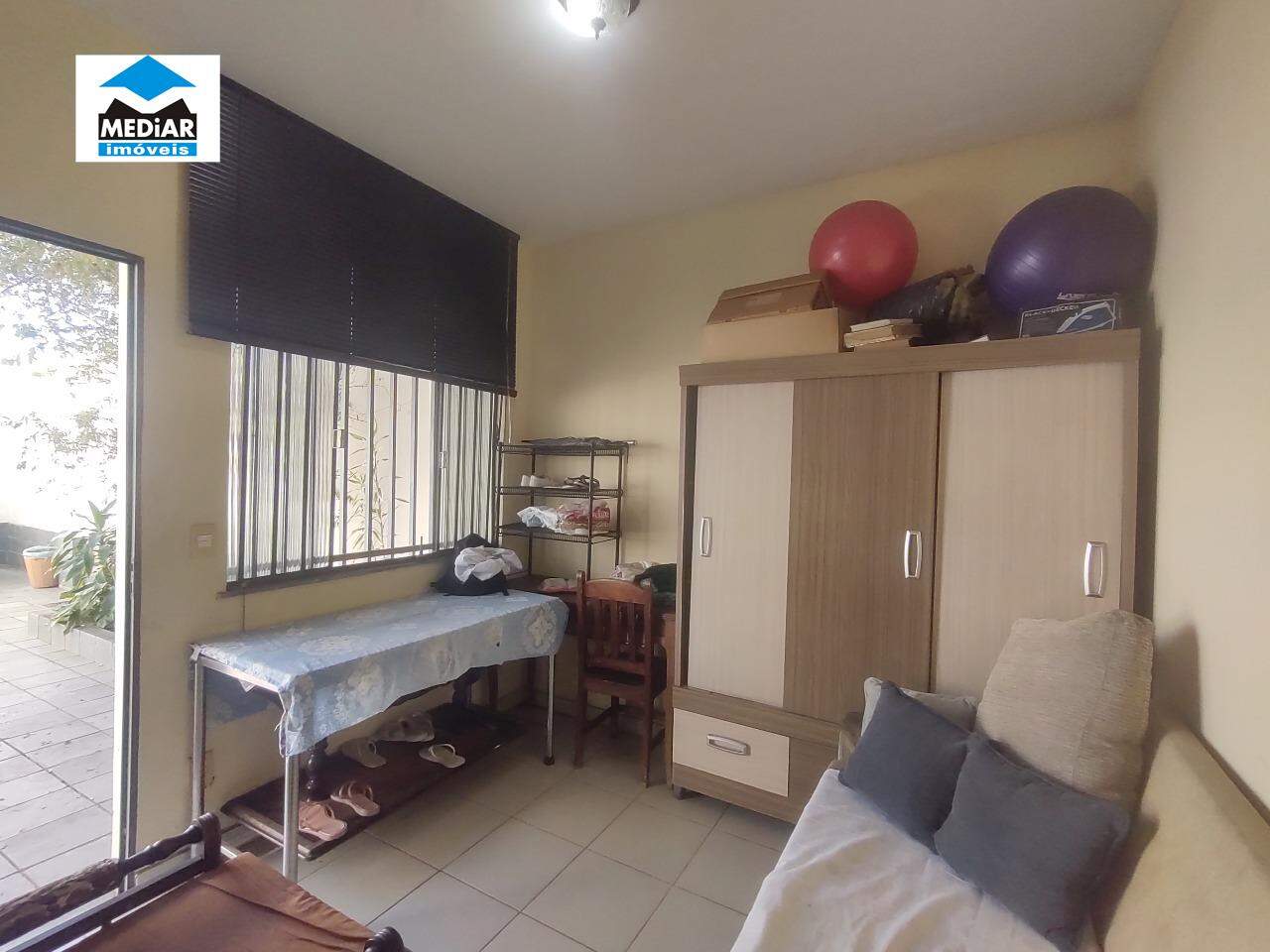 Casa à venda com 2 quartos, 130m² - Foto 18