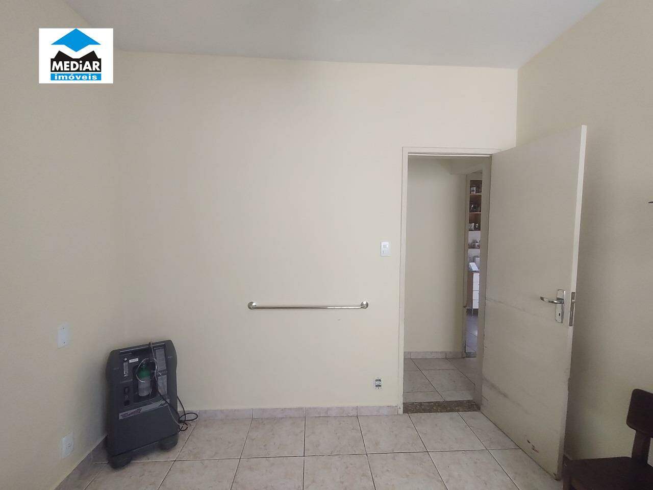 Casa à venda com 2 quartos, 130m² - Foto 14