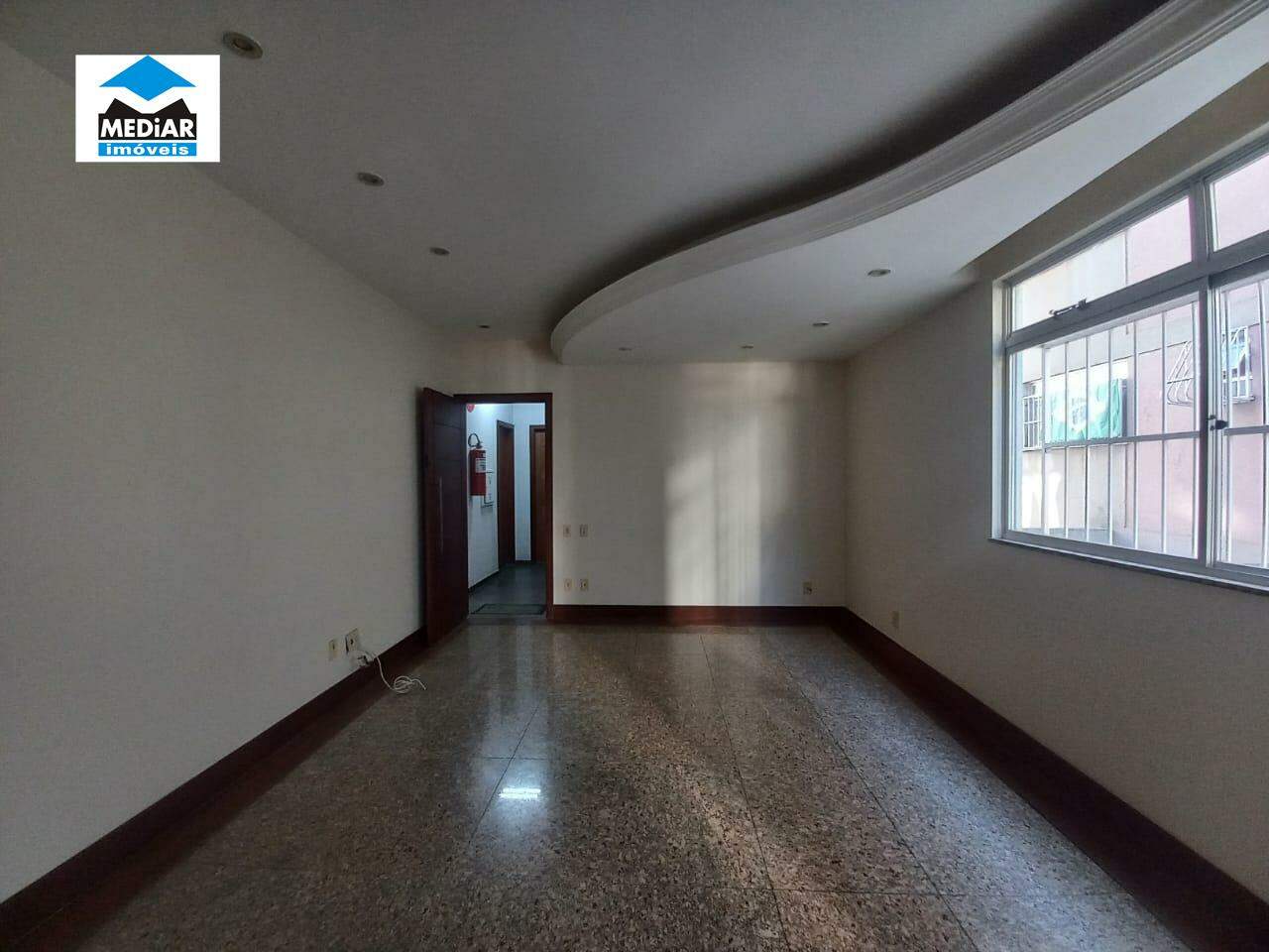 Apartamento para alugar com 3 quartos, 85m² - Foto 1