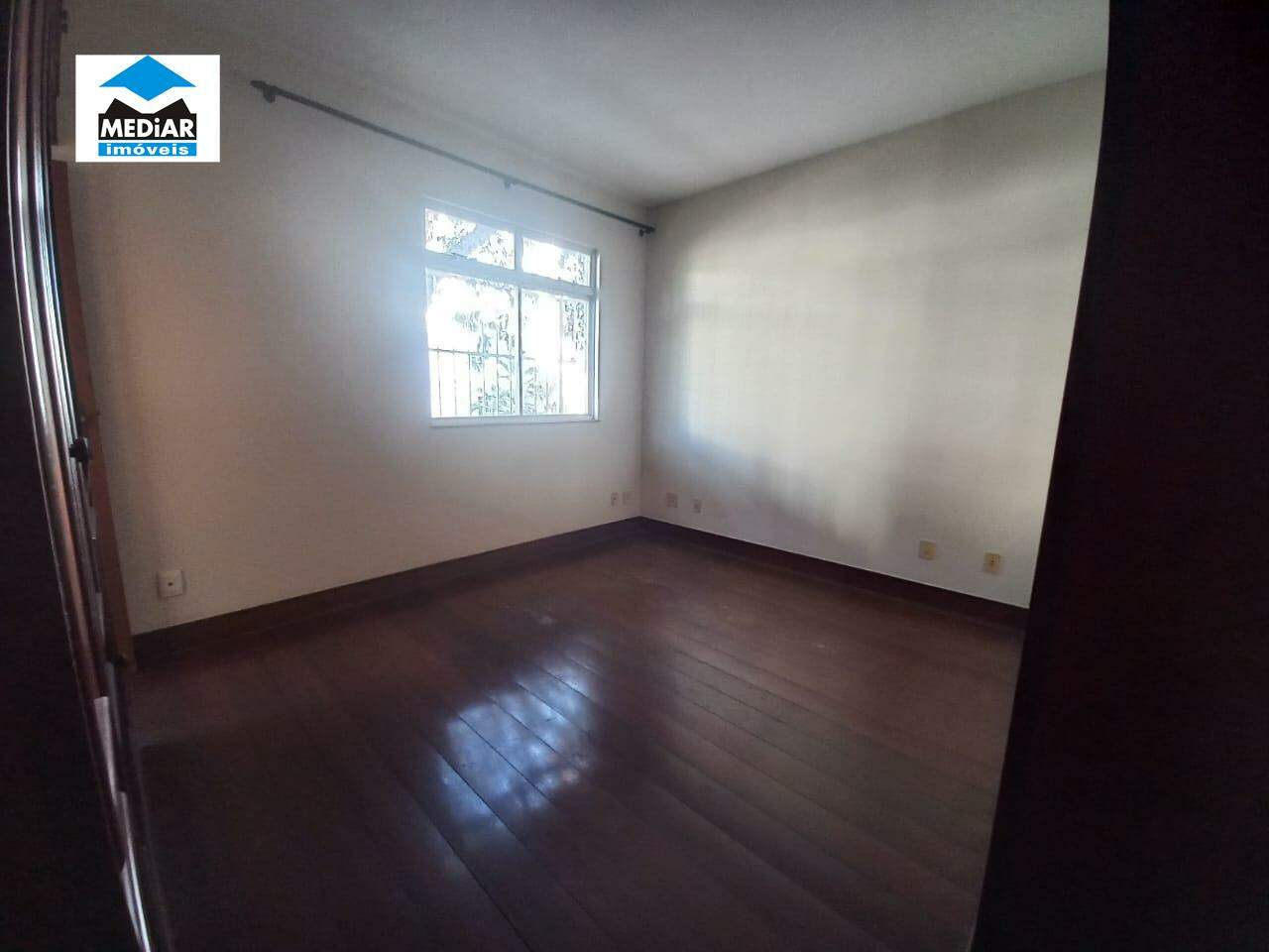 Apartamento para alugar com 3 quartos, 85m² - Foto 12