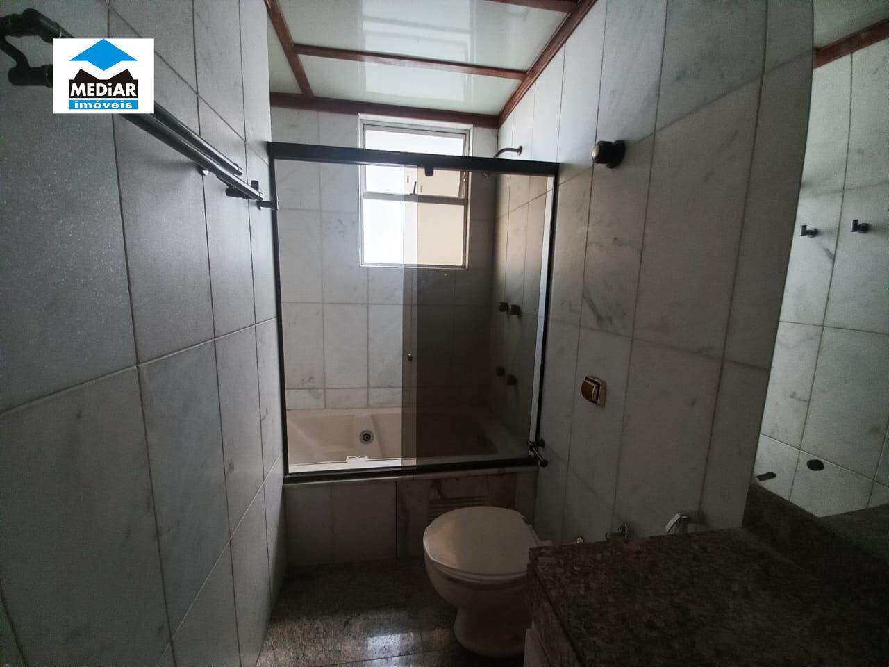 Apartamento para alugar com 3 quartos, 85m² - Foto 8