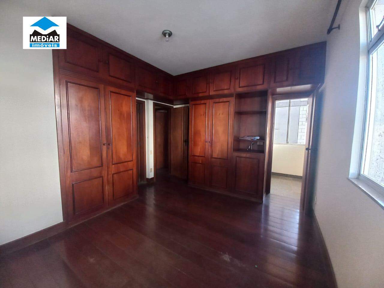 Apartamento para alugar com 3 quartos, 85m² - Foto 7