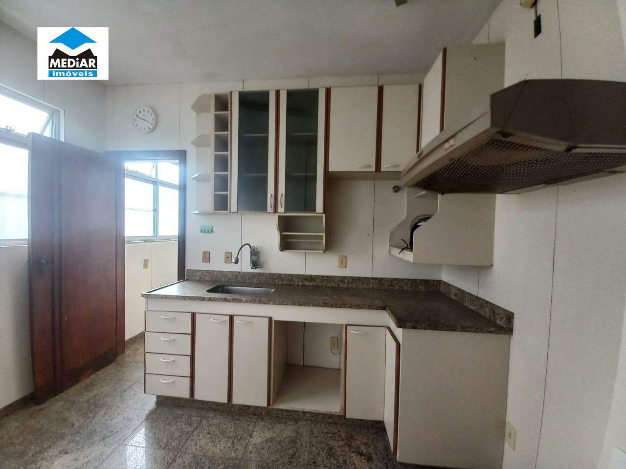 Apartamento para alugar com 3 quartos, 85m² - Foto 15