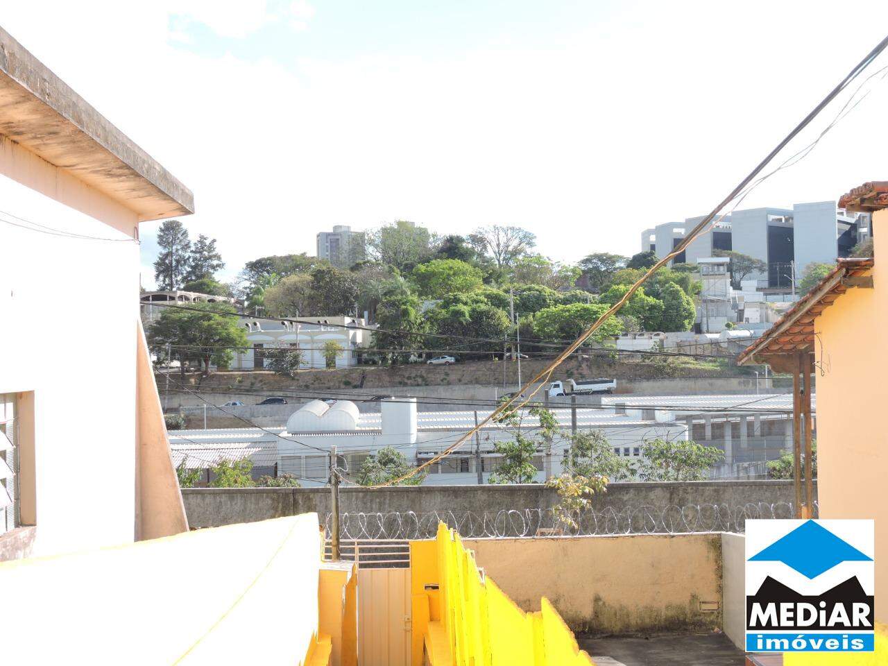 Casa para alugar com 2 quartos, 45m² - Foto 17