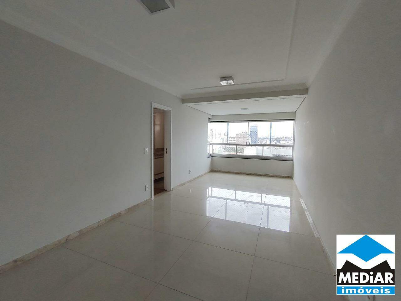 Apartamento para alugar com 3 quartos, 82m² - Foto 1