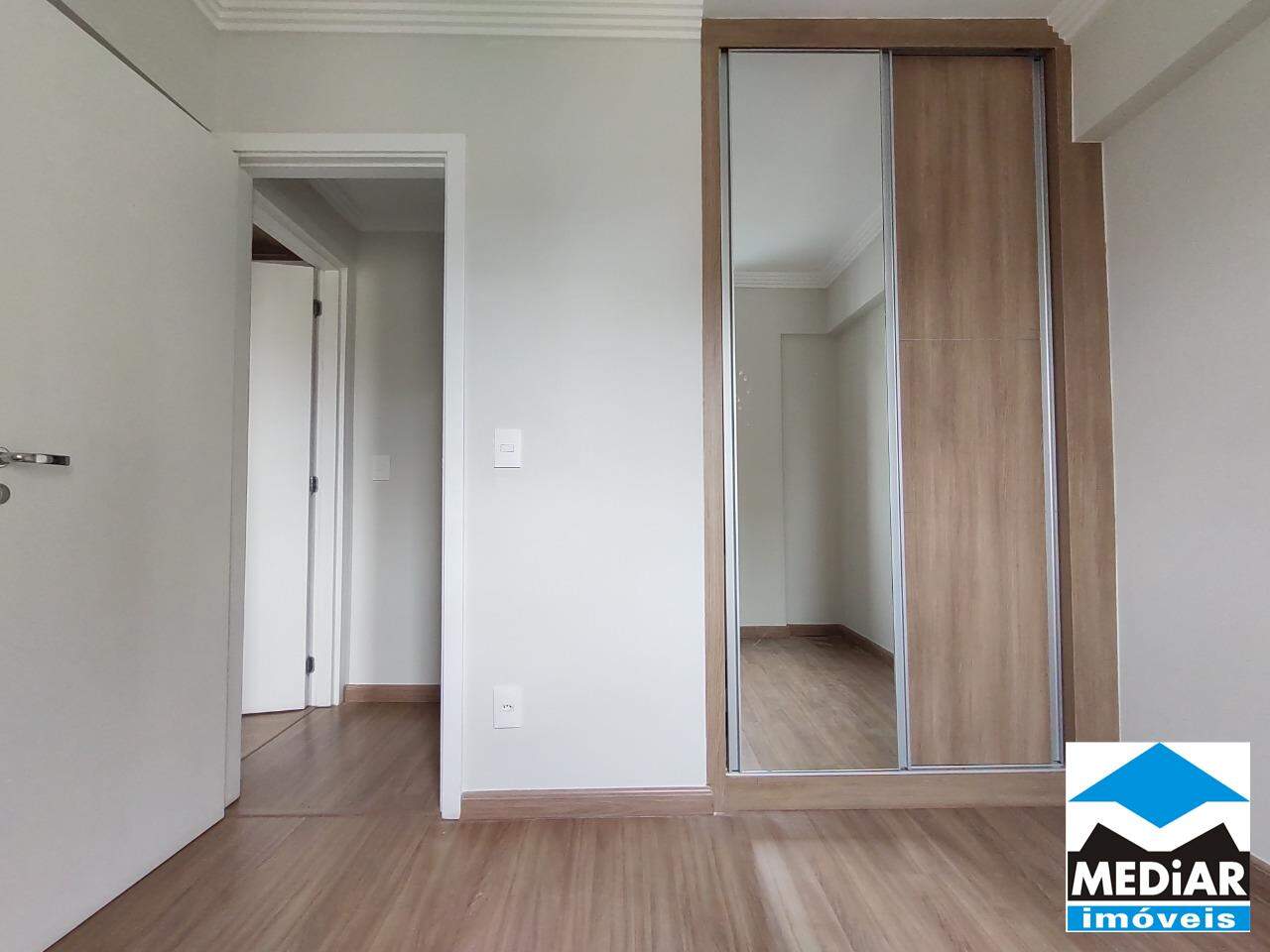 Apartamento para alugar com 3 quartos, 82m² - Foto 15