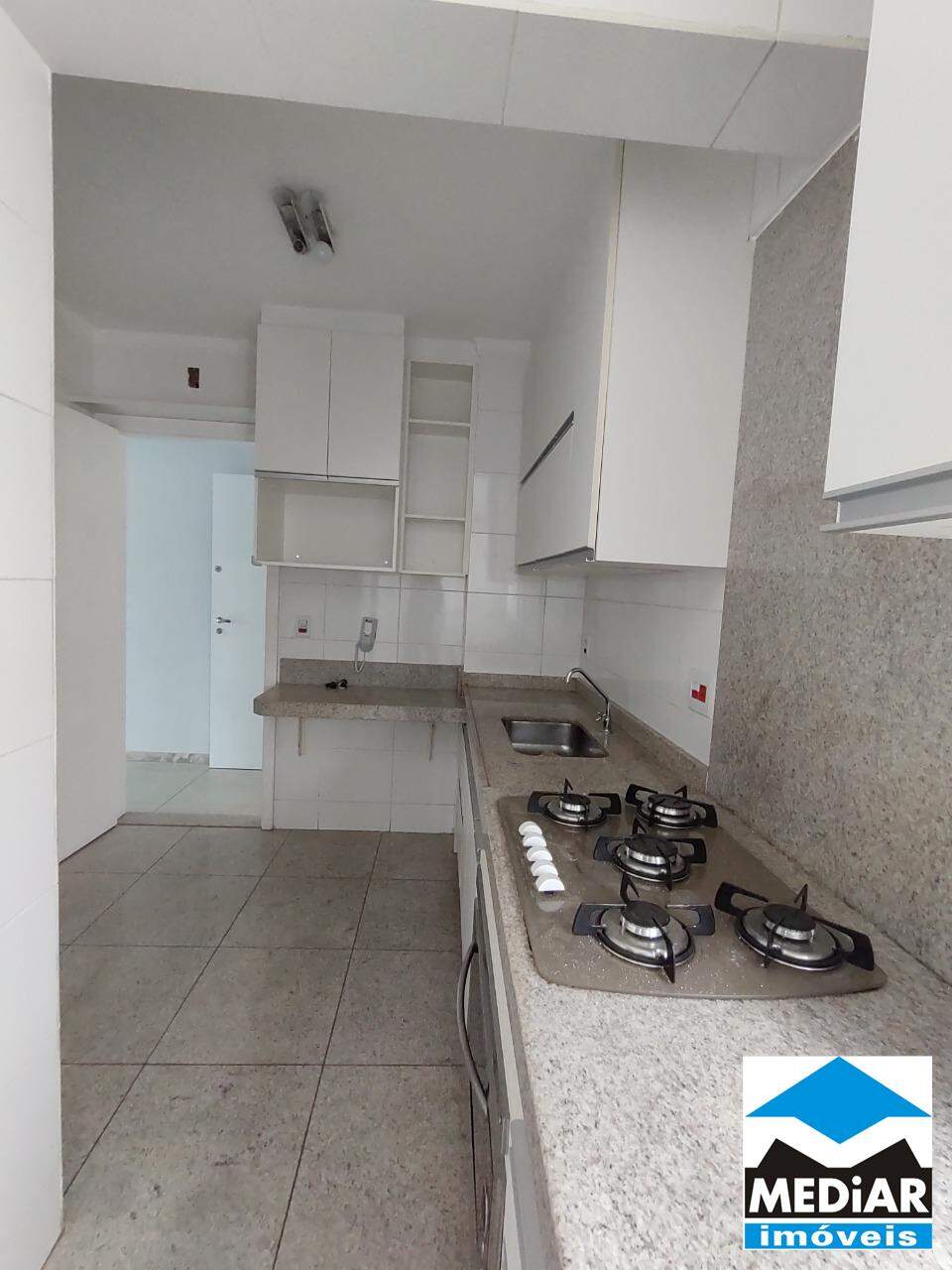 Apartamento para alugar com 3 quartos, 82m² - Foto 25