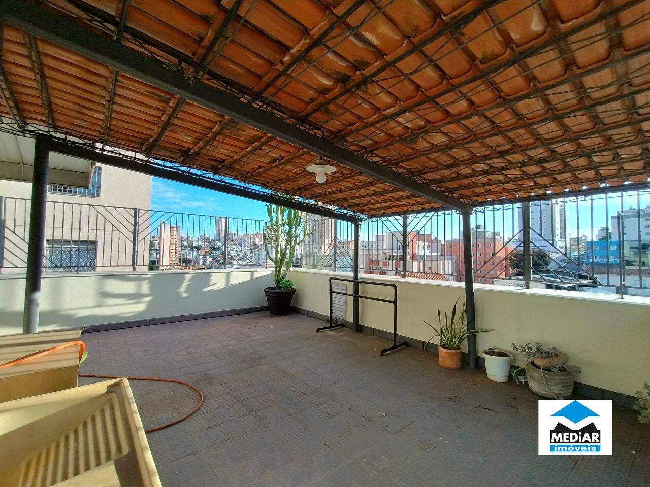 Cobertura para alugar com 4 quartos, 227m² - Foto 2