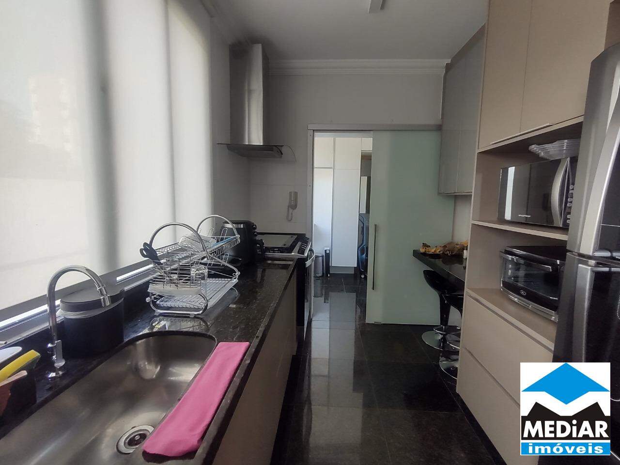 Apartamento à venda com 3 quartos, 97m² - Foto 6