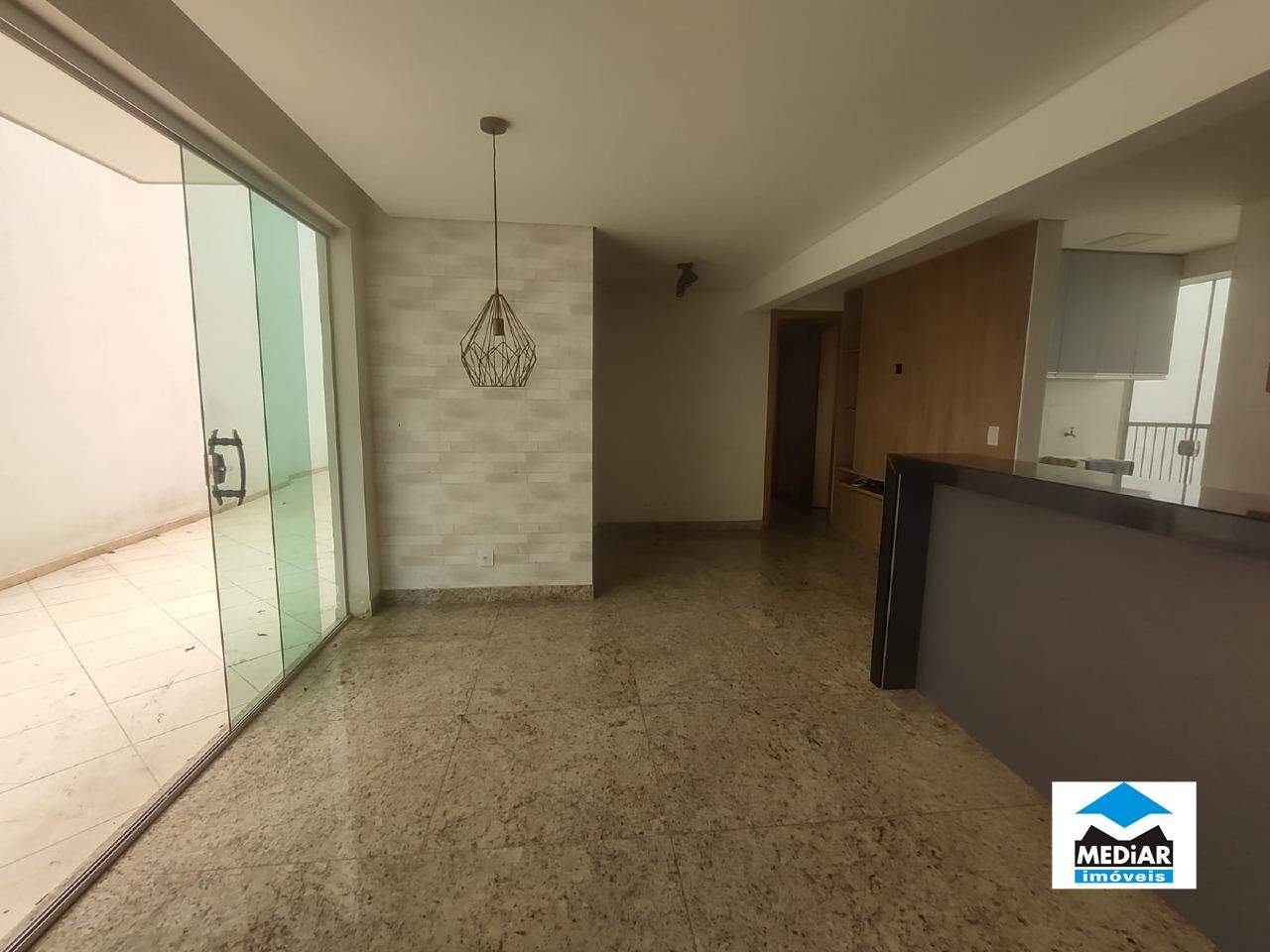 Apartamento para alugar com 2 quartos, 170m² - Foto 3