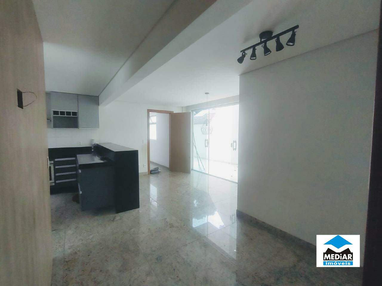 Apartamento para alugar com 2 quartos, 170m² - Foto 5