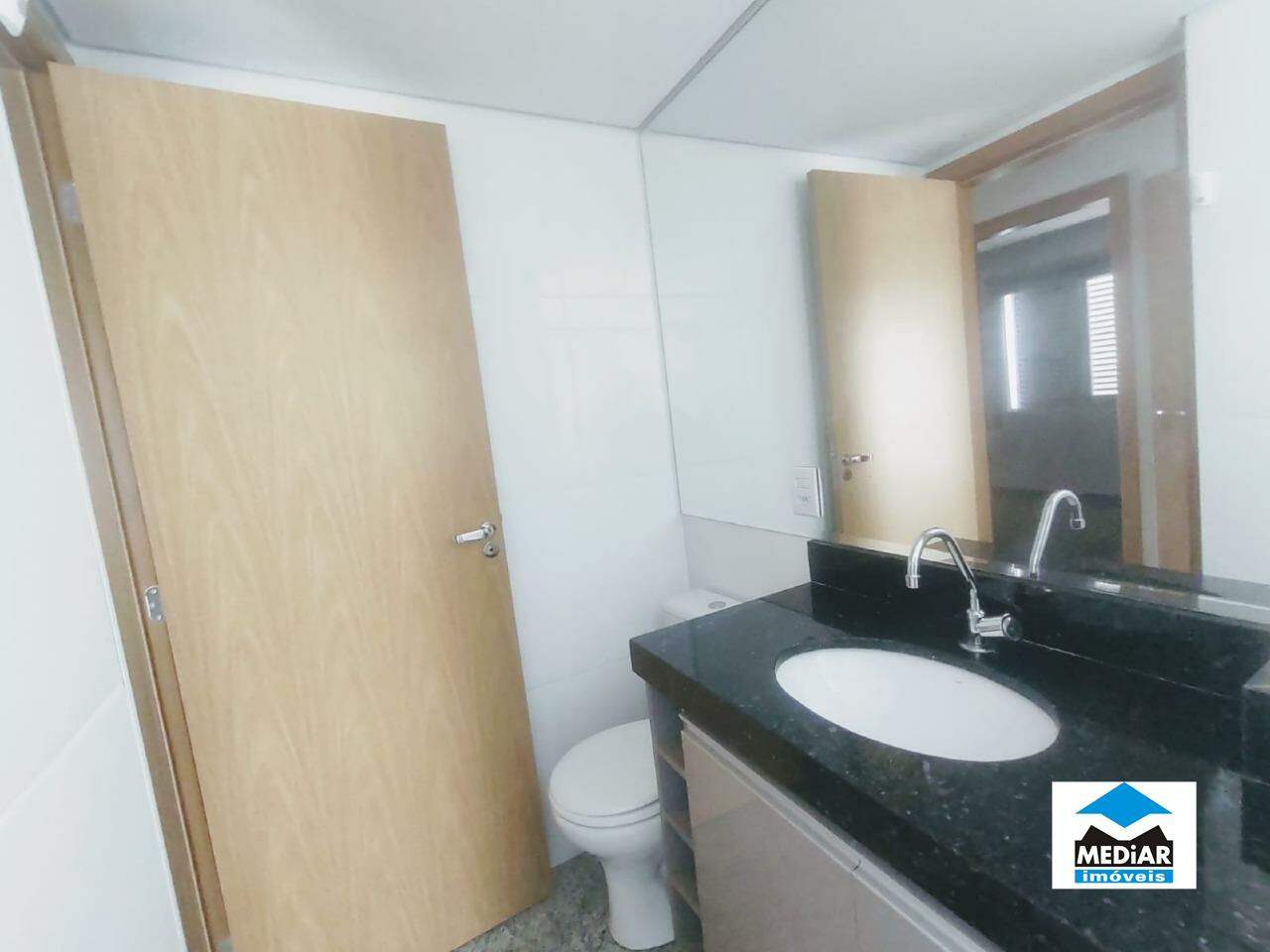 Apartamento para alugar com 2 quartos, 170m² - Foto 12