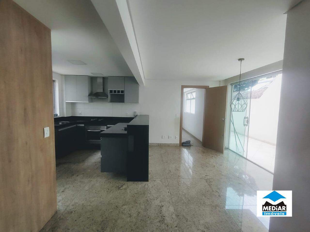 Apartamento para alugar com 2 quartos, 170m² - Foto 6