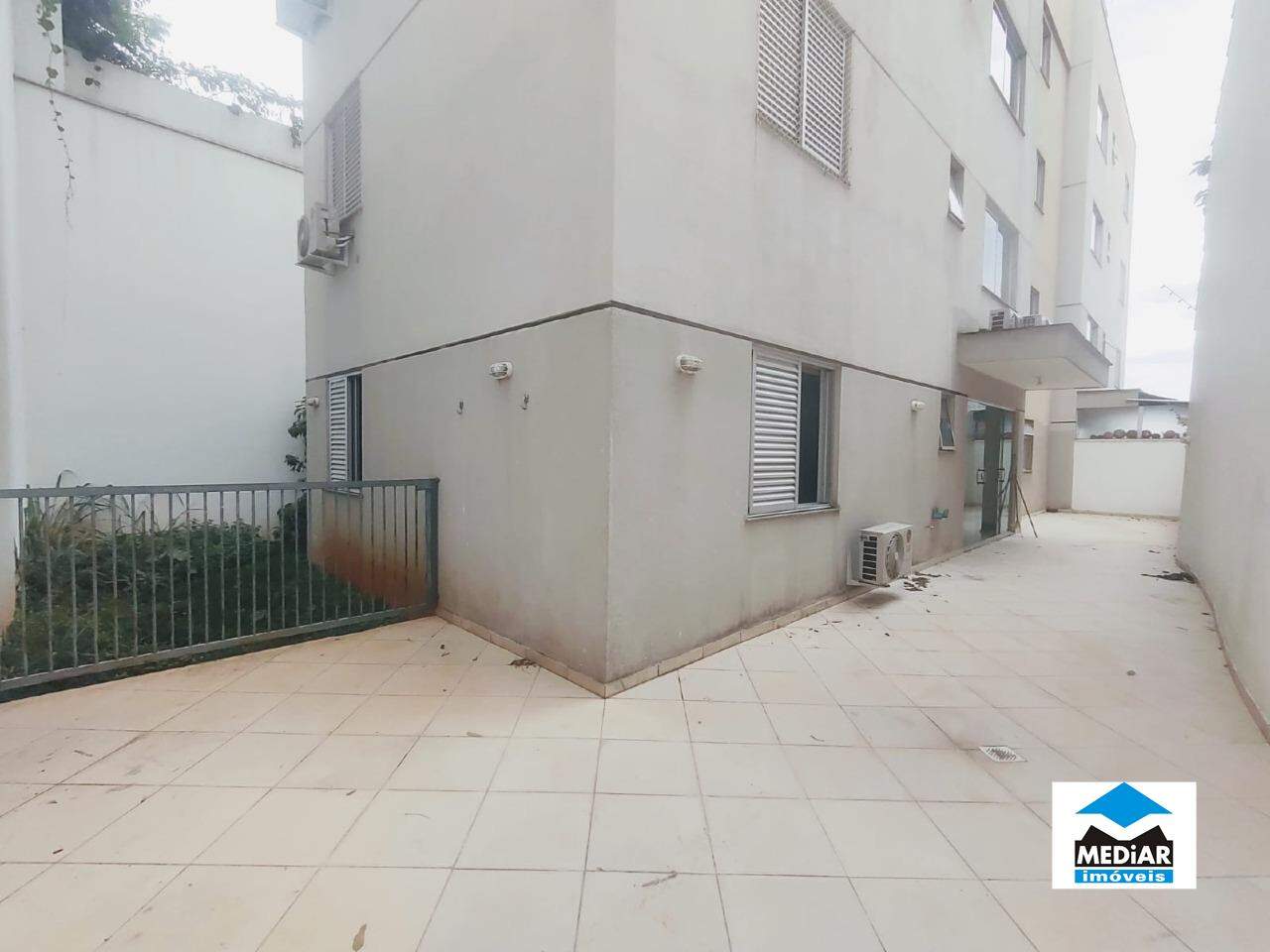 Apartamento para alugar com 2 quartos, 170m² - Foto 1