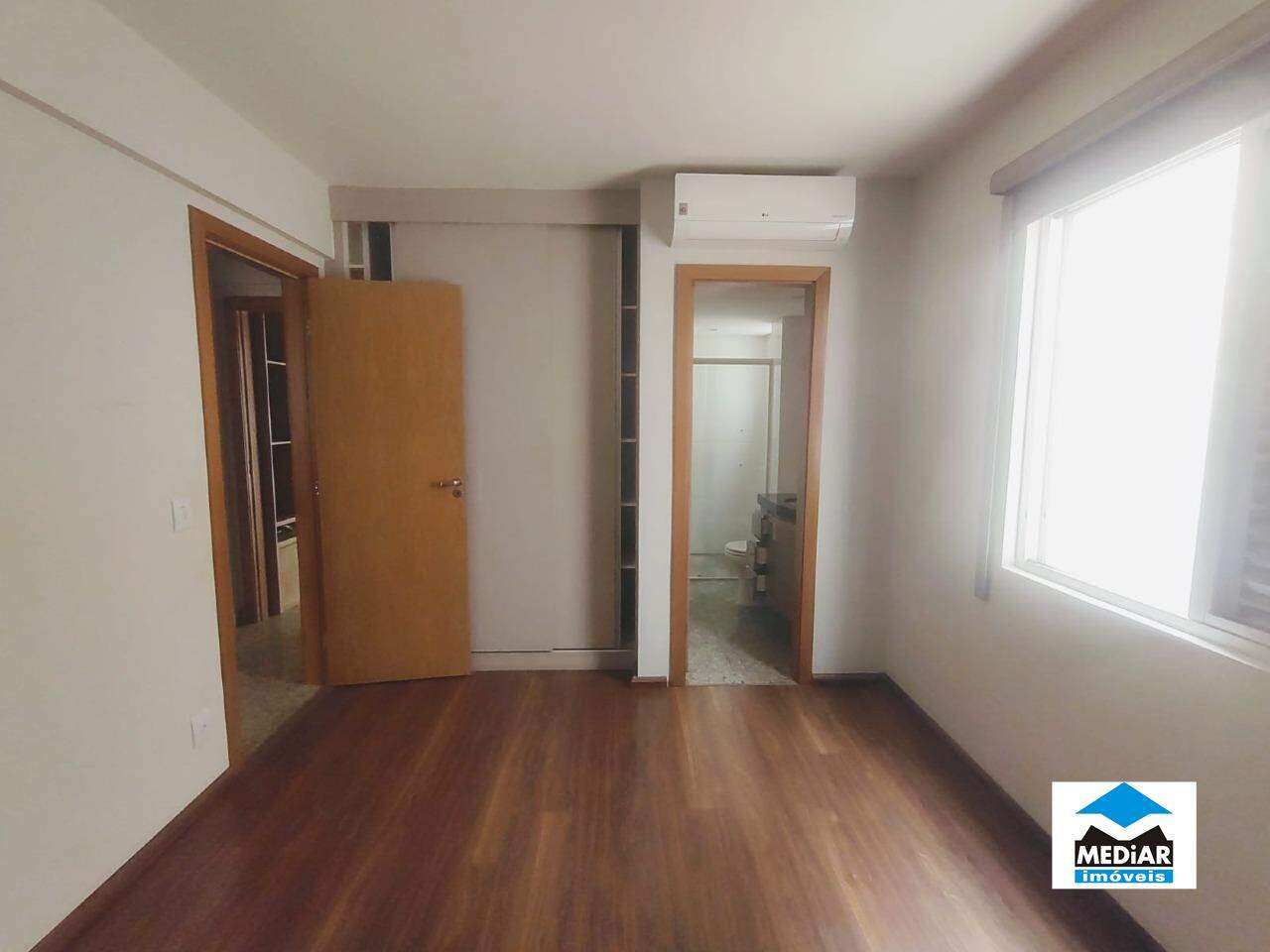 Apartamento para alugar com 2 quartos, 170m² - Foto 15