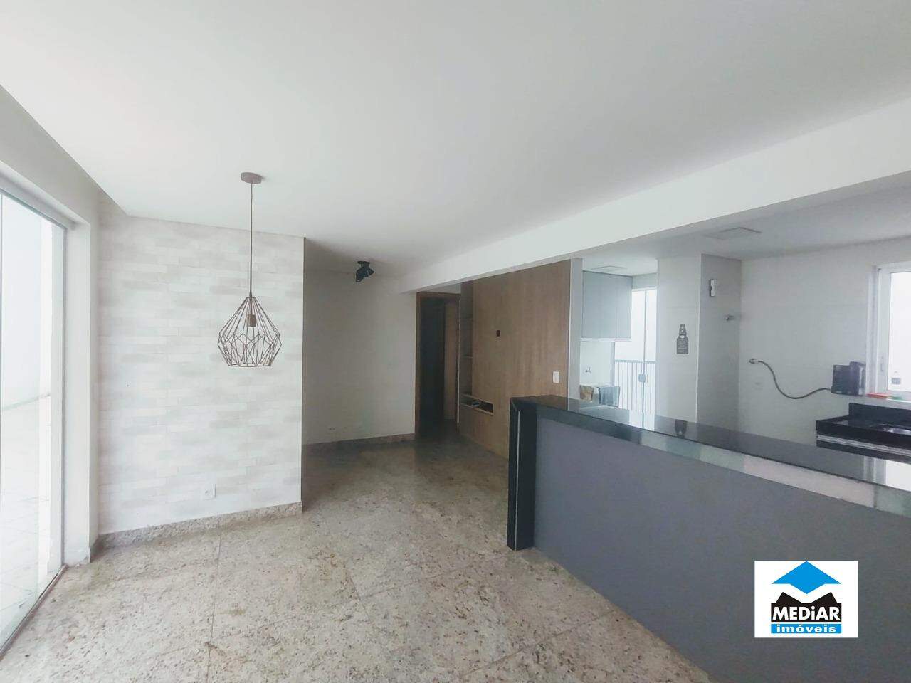 Apartamento para alugar com 2 quartos, 170m² - Foto 2