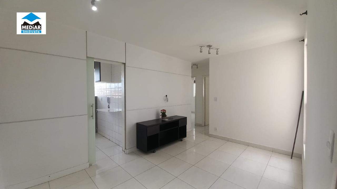 Apartamento para alugar com 3 quartos, 71m² - Foto 3