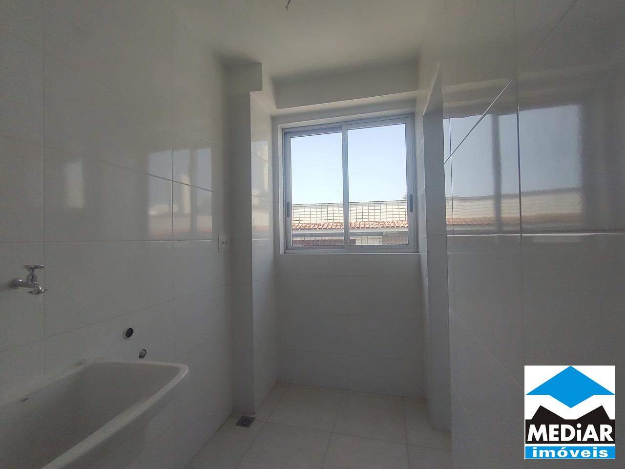 Apartamento à venda com 2 quartos, 65m² - Foto 8