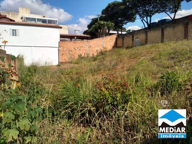 Terreno para alugar, 360m² - Foto 1