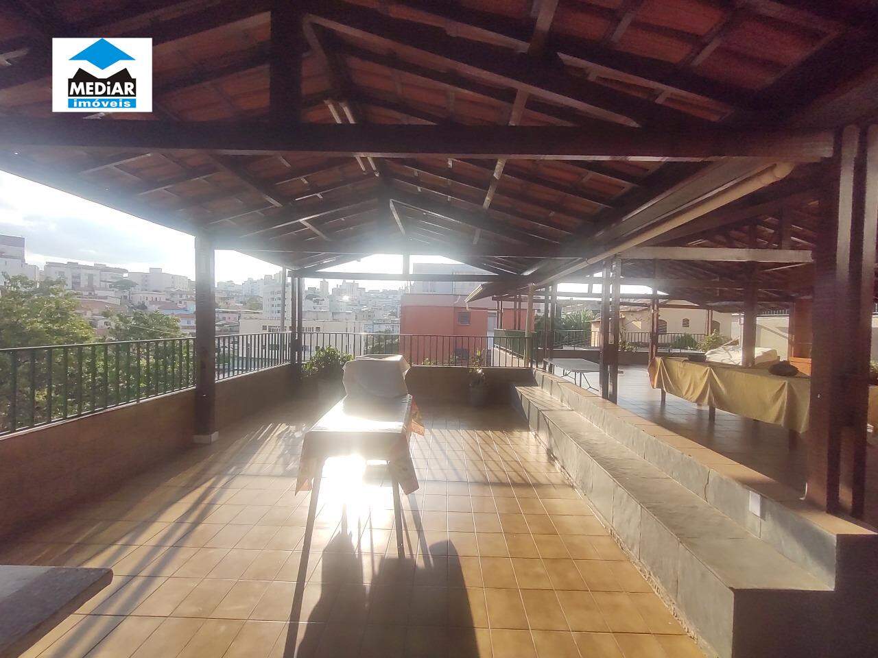 Casa à venda com 3 quartos, 191m² - Foto 8