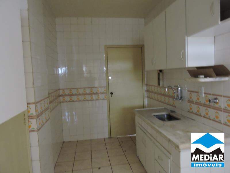 Apartamento à venda com 3 quartos, 85m² - Foto 9