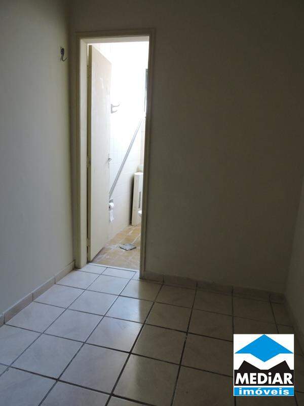 Apartamento à venda com 3 quartos, 85m² - Foto 13