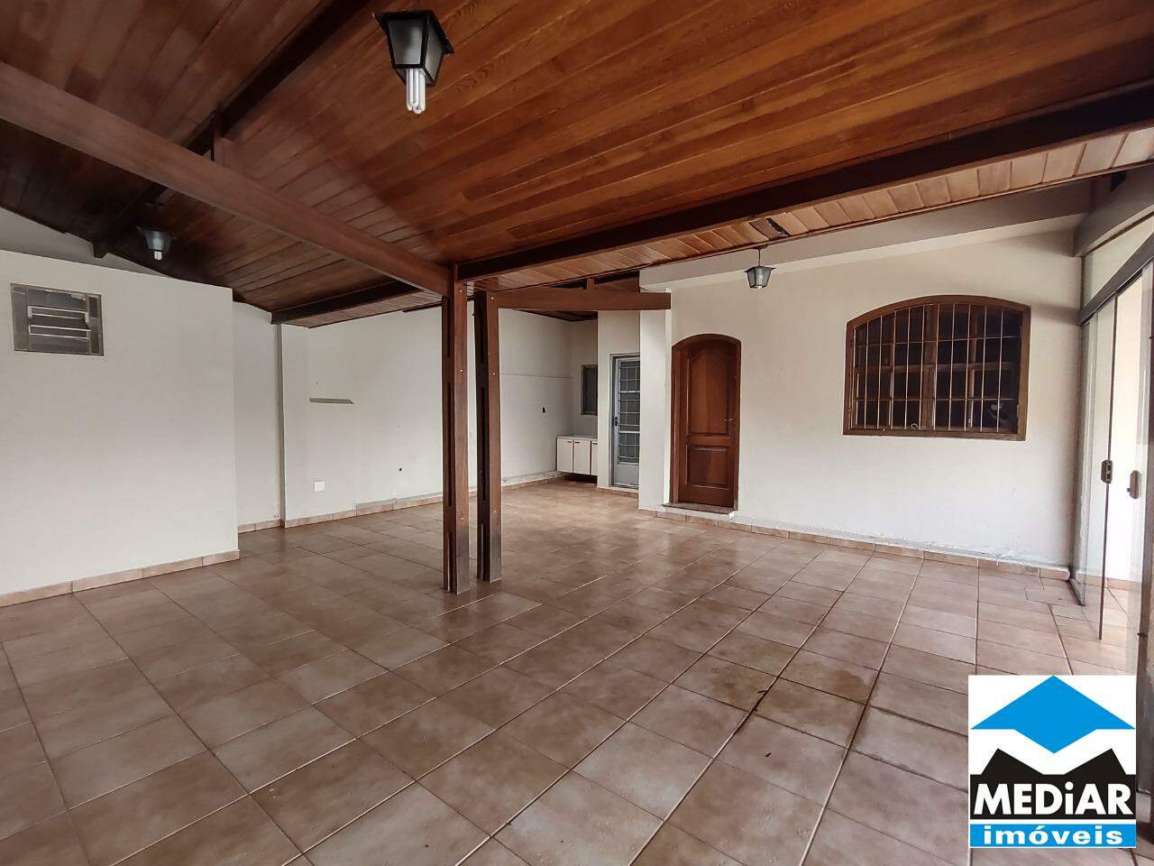 Casa, 3 quartos, 250 m² - Foto 2