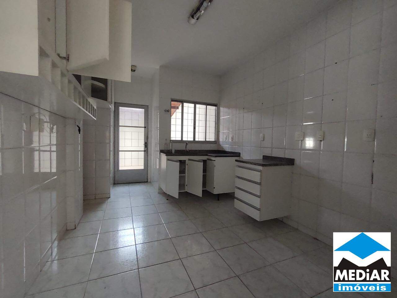 Casa, 3 quartos, 250 m² - Foto 11