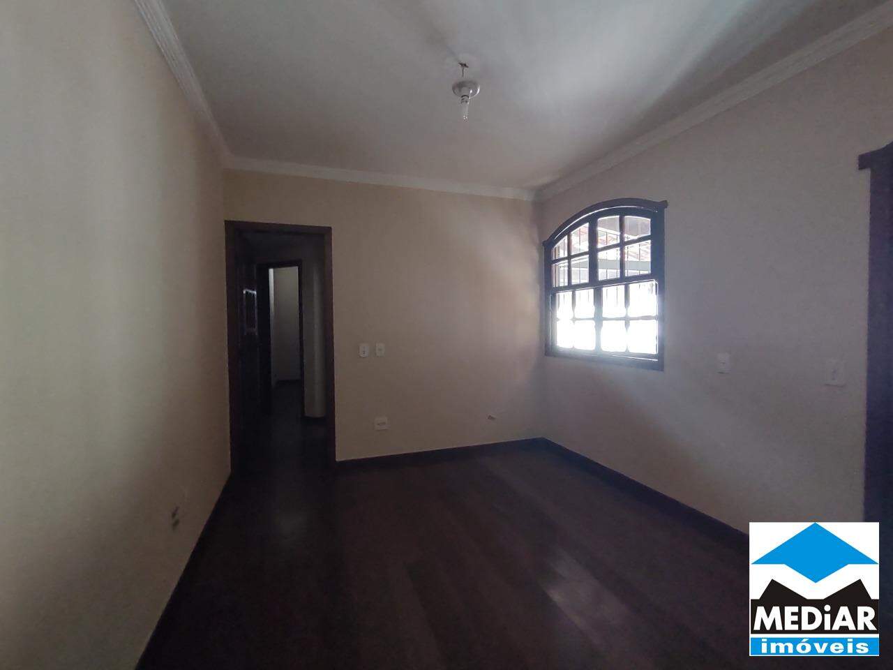 Casa, 3 quartos, 250 m² - Foto 14