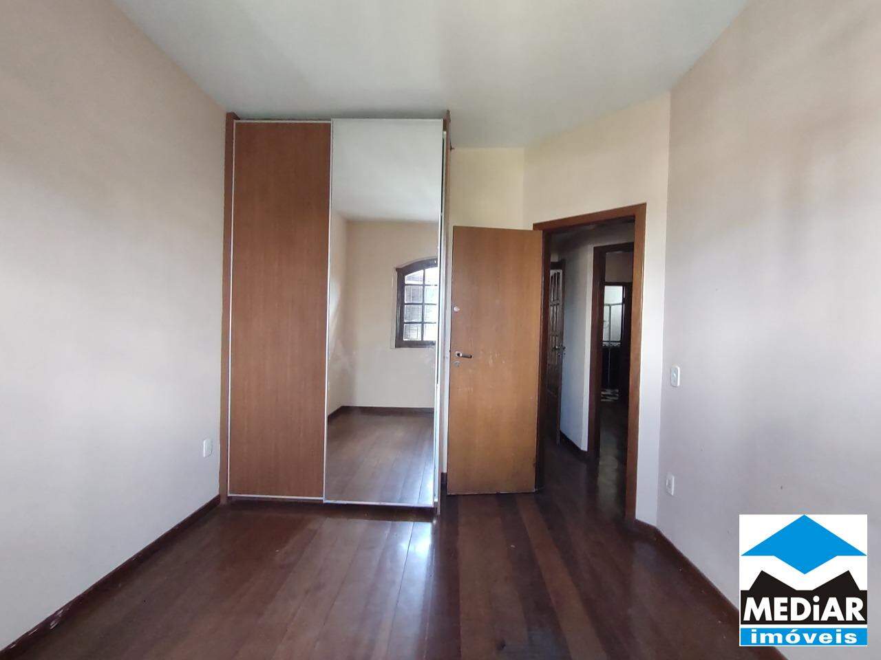 Casa, 3 quartos, 250 m² - Foto 18
