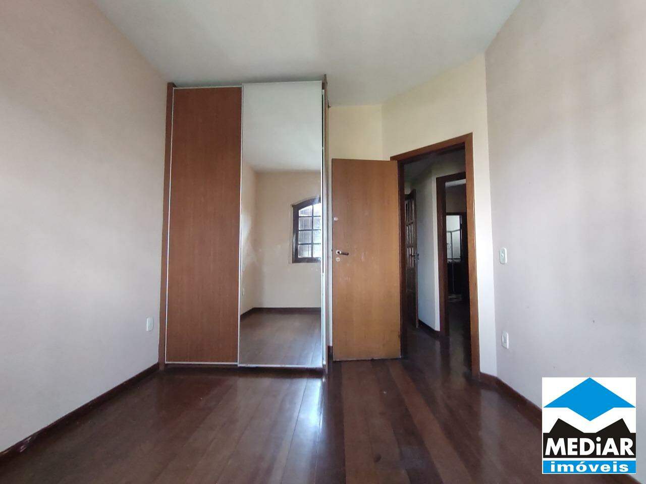 Casa, 3 quartos, 250 m² - Foto 19
