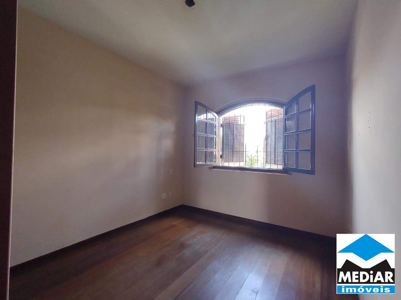 Casa, 3 quartos, 250 m² - Foto 22