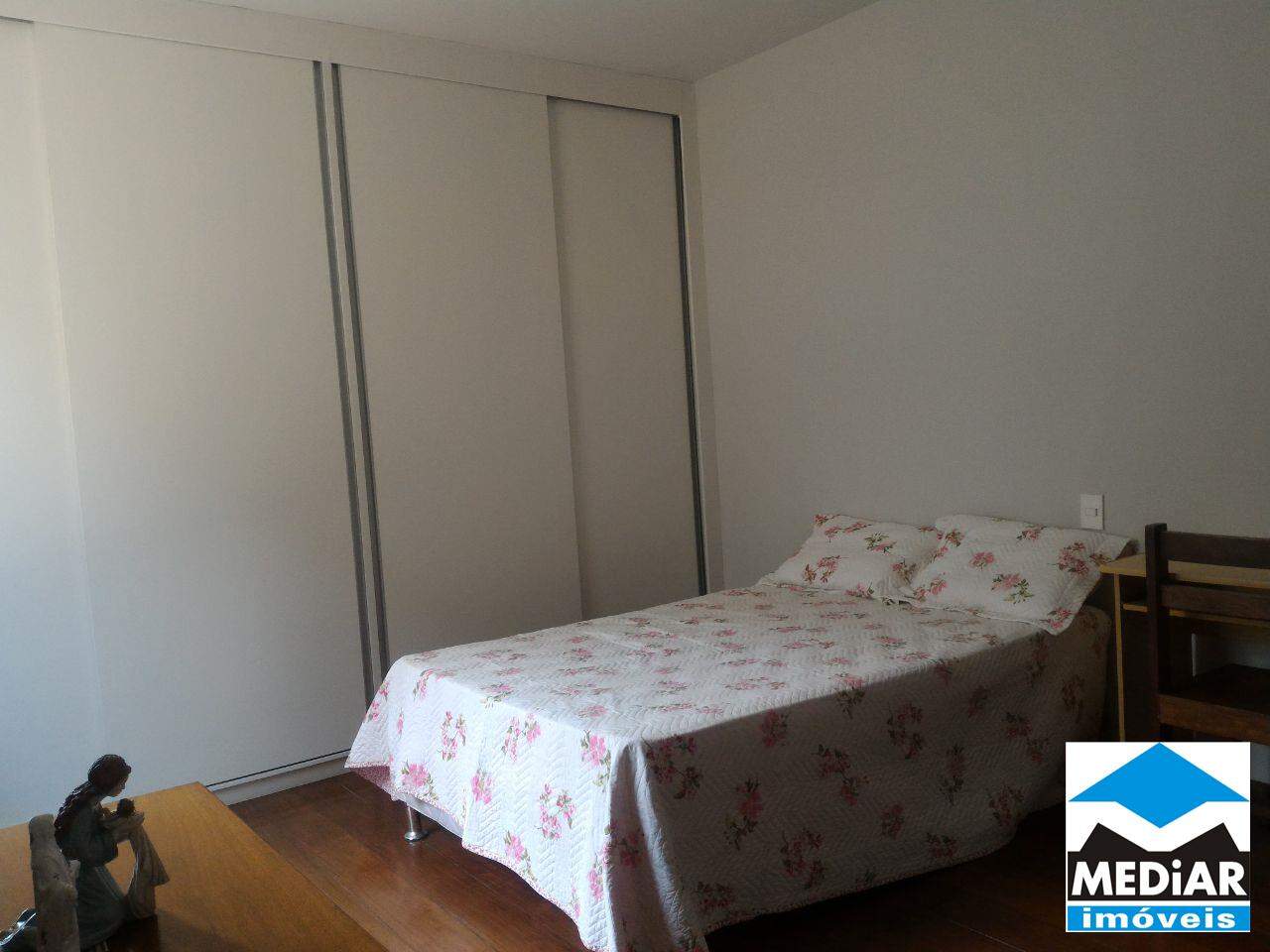 Apartamento à venda com 4 quartos, 210m² - Foto 5