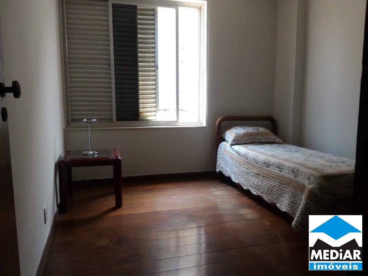 Apartamento à venda com 4 quartos, 210m² - Foto 11