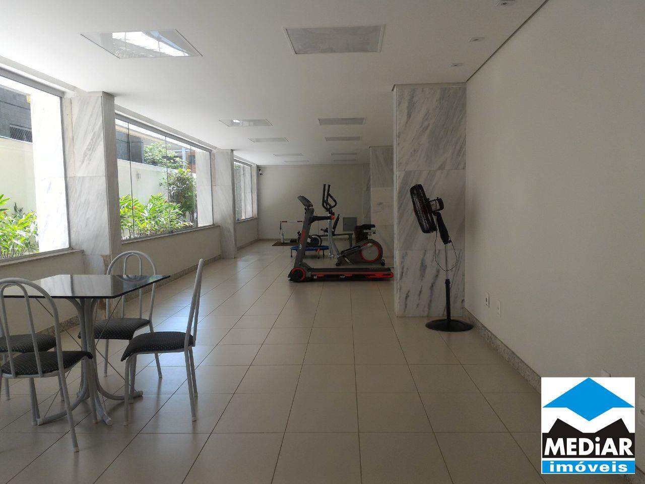 Apartamento à venda com 4 quartos, 210m² - Foto 20