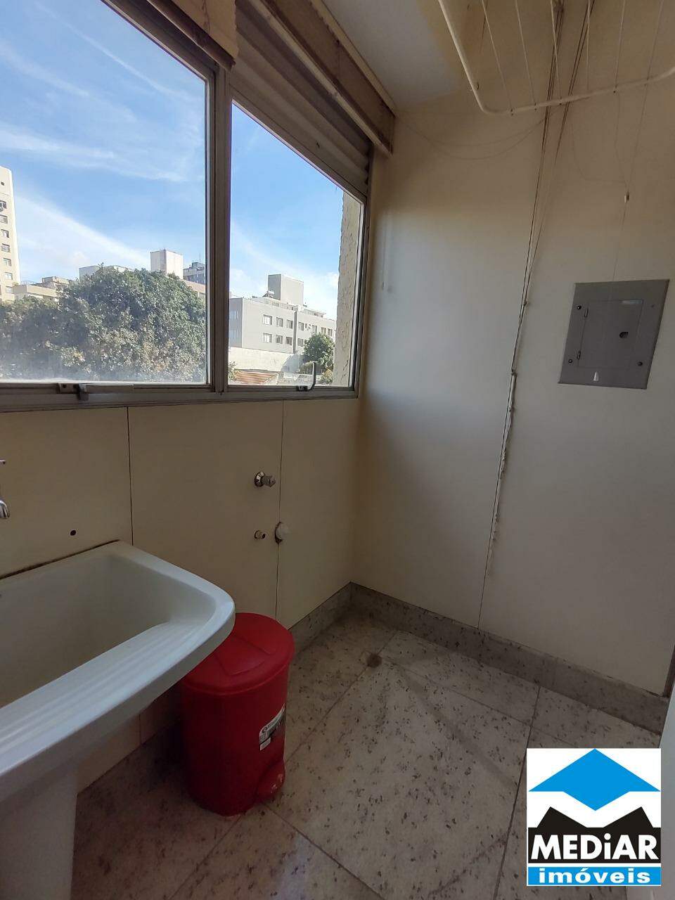 Apartamento à venda com 3 quartos, 76m² - Foto 17