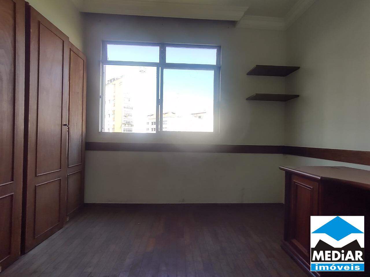 Apartamento à venda com 2 quartos, 60m² - Foto 4