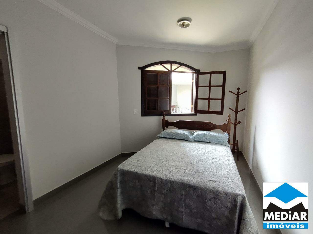 Casa à venda com 6 quartos, 280m² - Foto 13