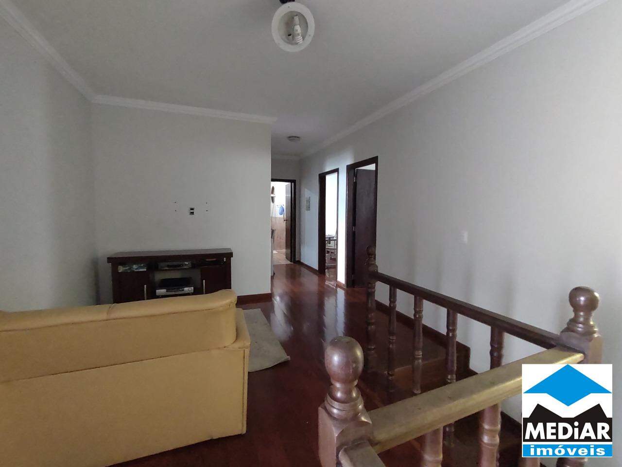 Casa à venda com 6 quartos, 280m² - Foto 22