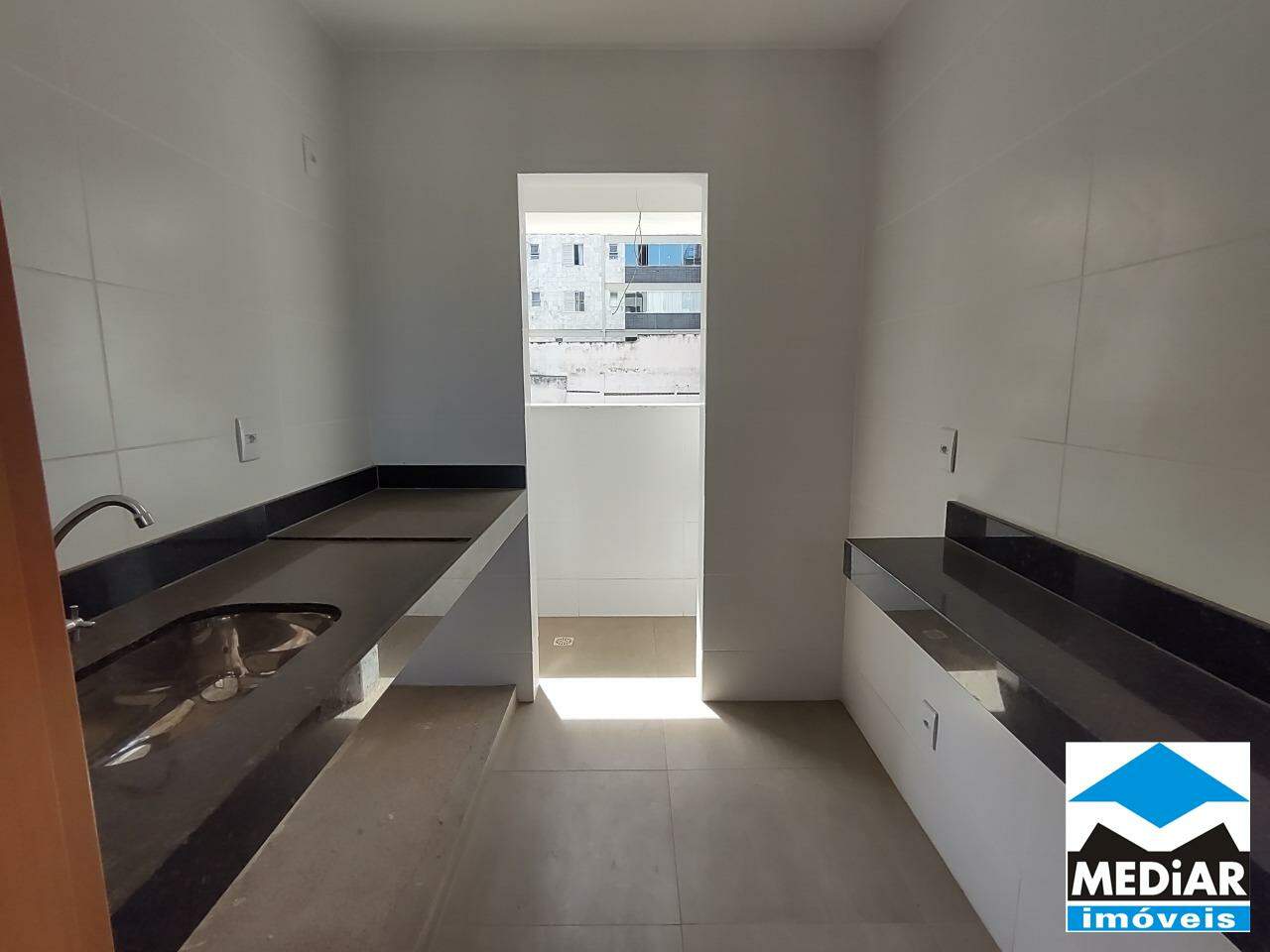 Apartamento à venda com 2 quartos, 68m² - Foto 6