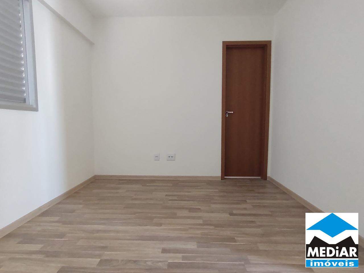 Apartamento à venda com 2 quartos, 68m² - Foto 11