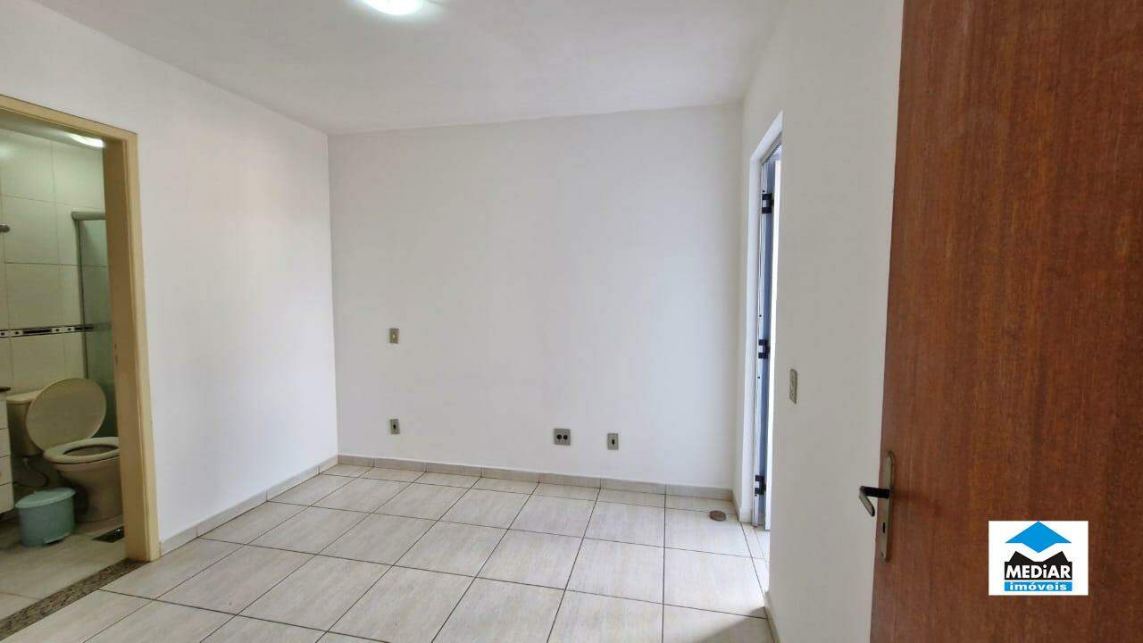 Apartamento para alugar com 3 quartos, 68m² - Foto 5
