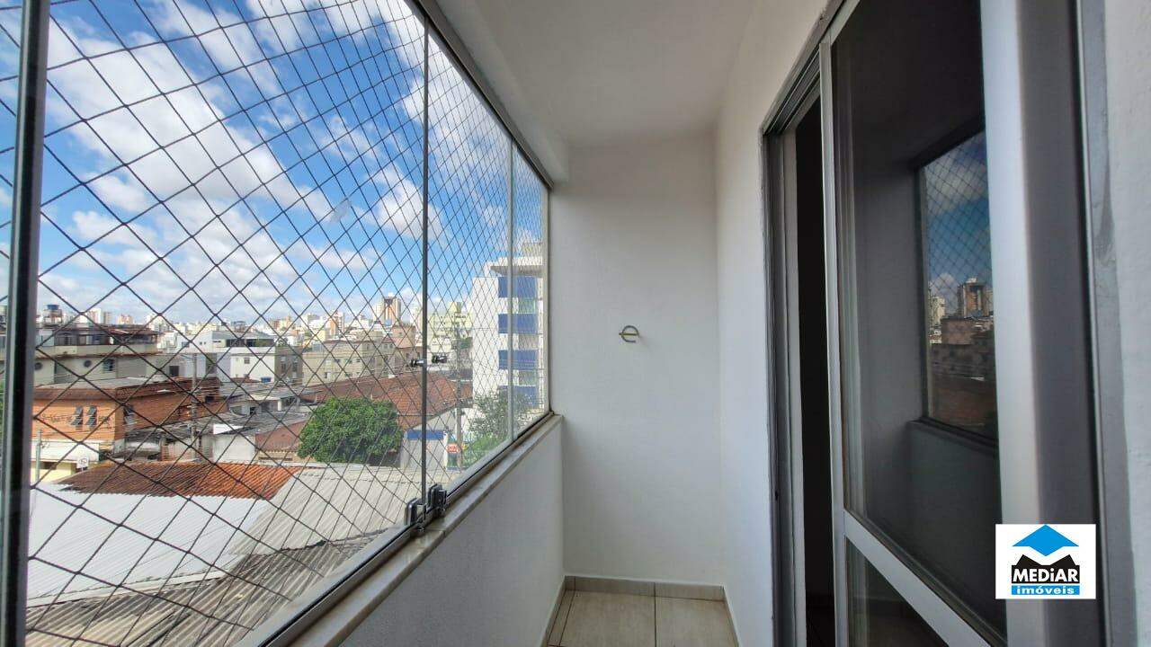 Apartamento para alugar com 3 quartos, 68m² - Foto 7