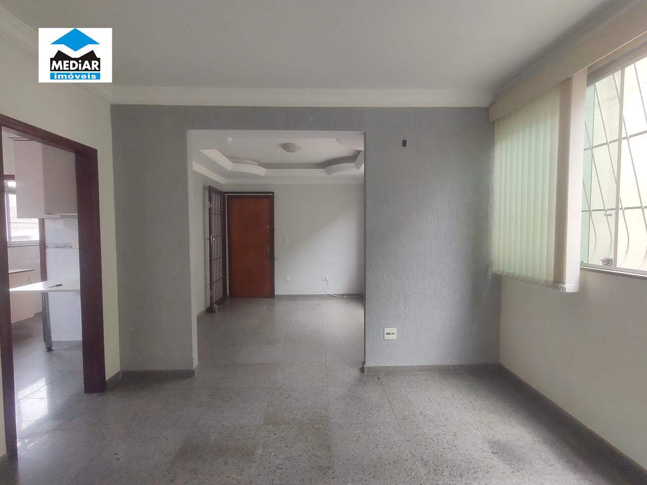 Apartamento para alugar com 3 quartos, 95m² - Foto 1