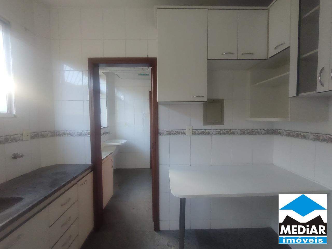 Apartamento para alugar com 3 quartos, 95m² - Foto 6